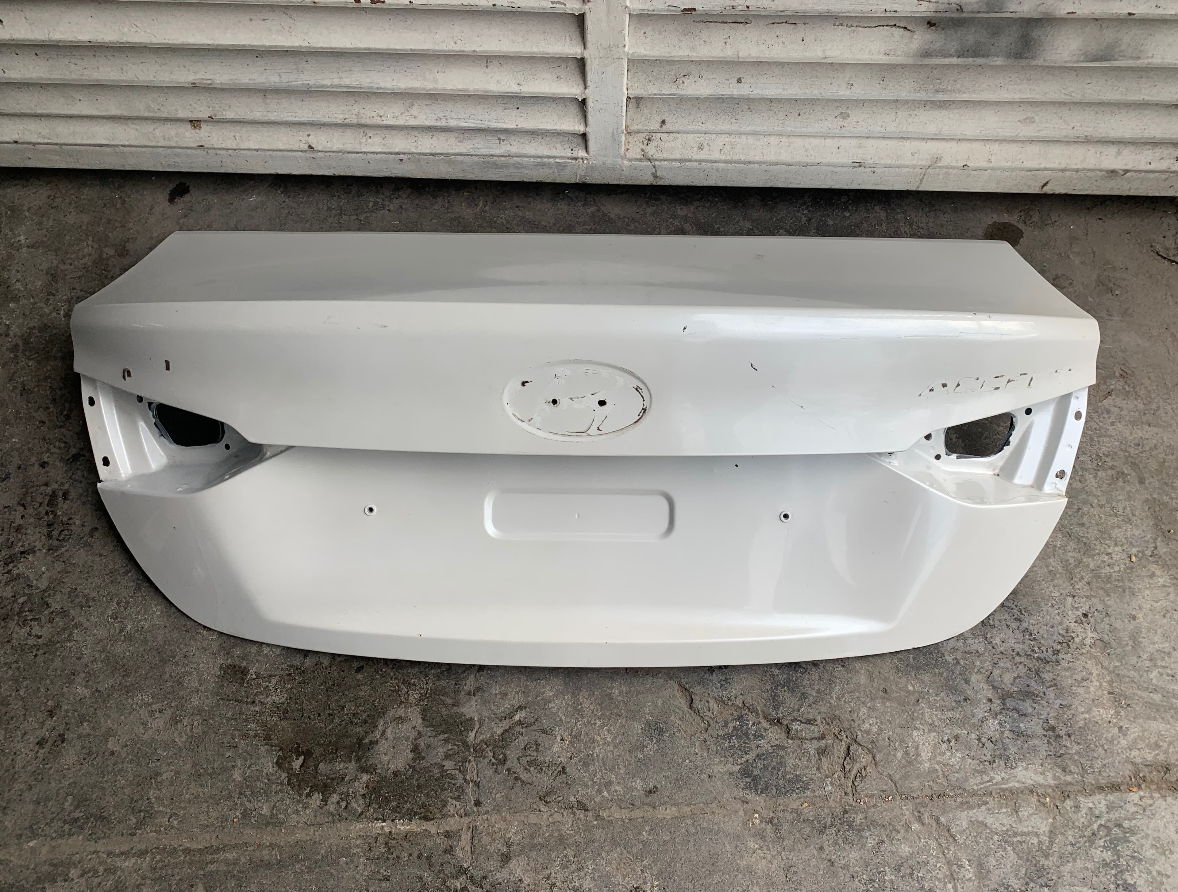 Hyundai Accent 2018 - 2022 Cajuela Usado Original galería
