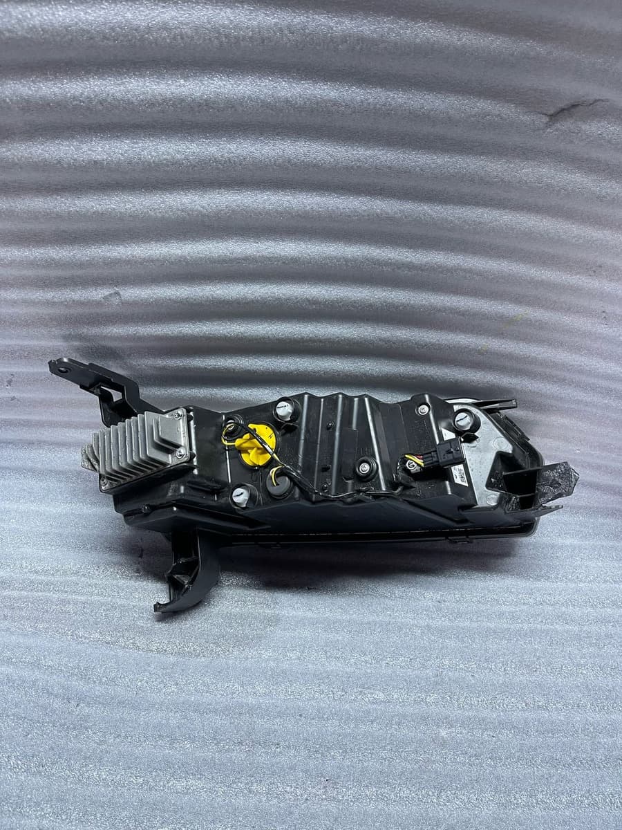 Faro Renault Kwid 2023 2024 2025 000 galería