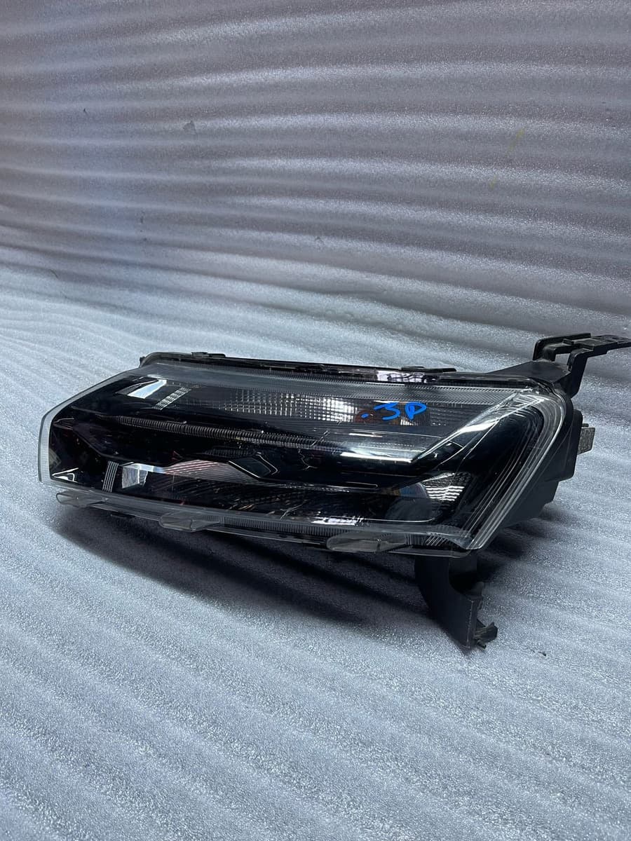 Faro Renault Kwid 2023 2024 2025 000 galería