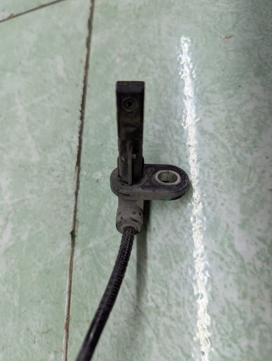 Chevrolet Cavalier 2018-2021 Sensor Abs Delantero Derecho galería