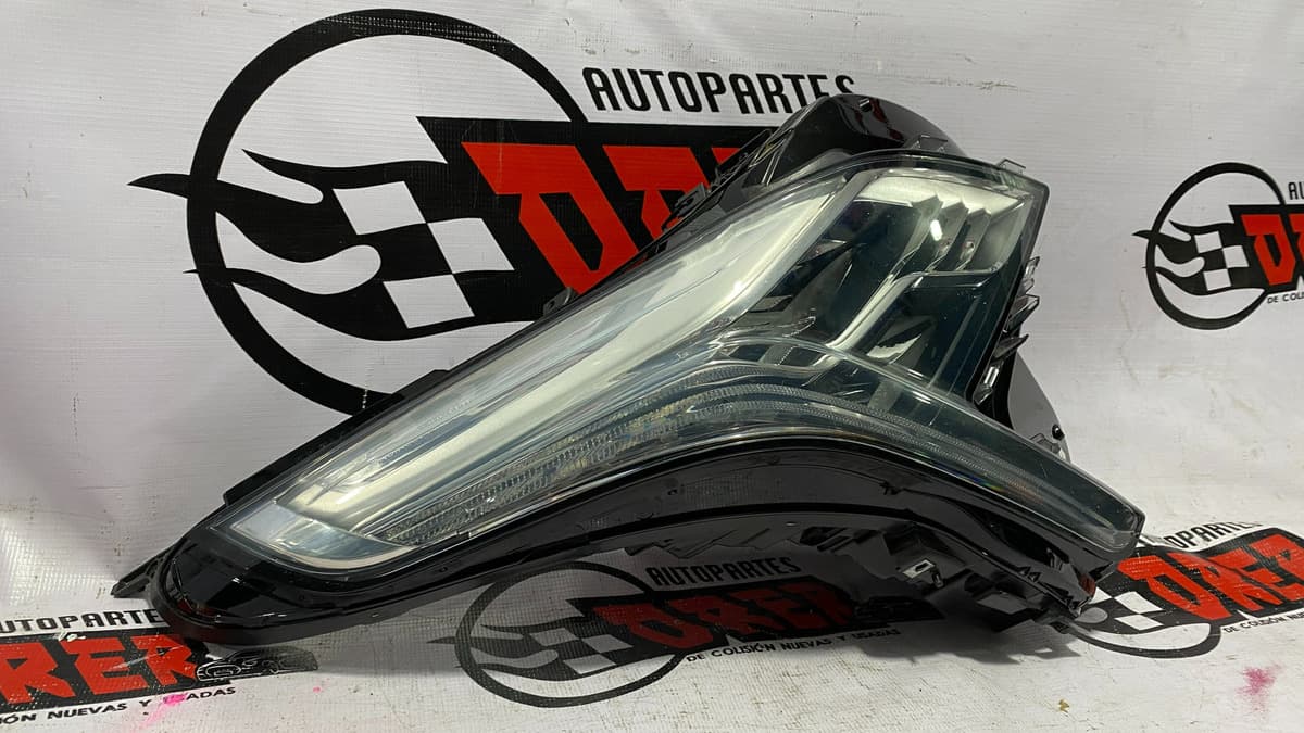 Faro Derecho Cadillac Ct6 2016-2018