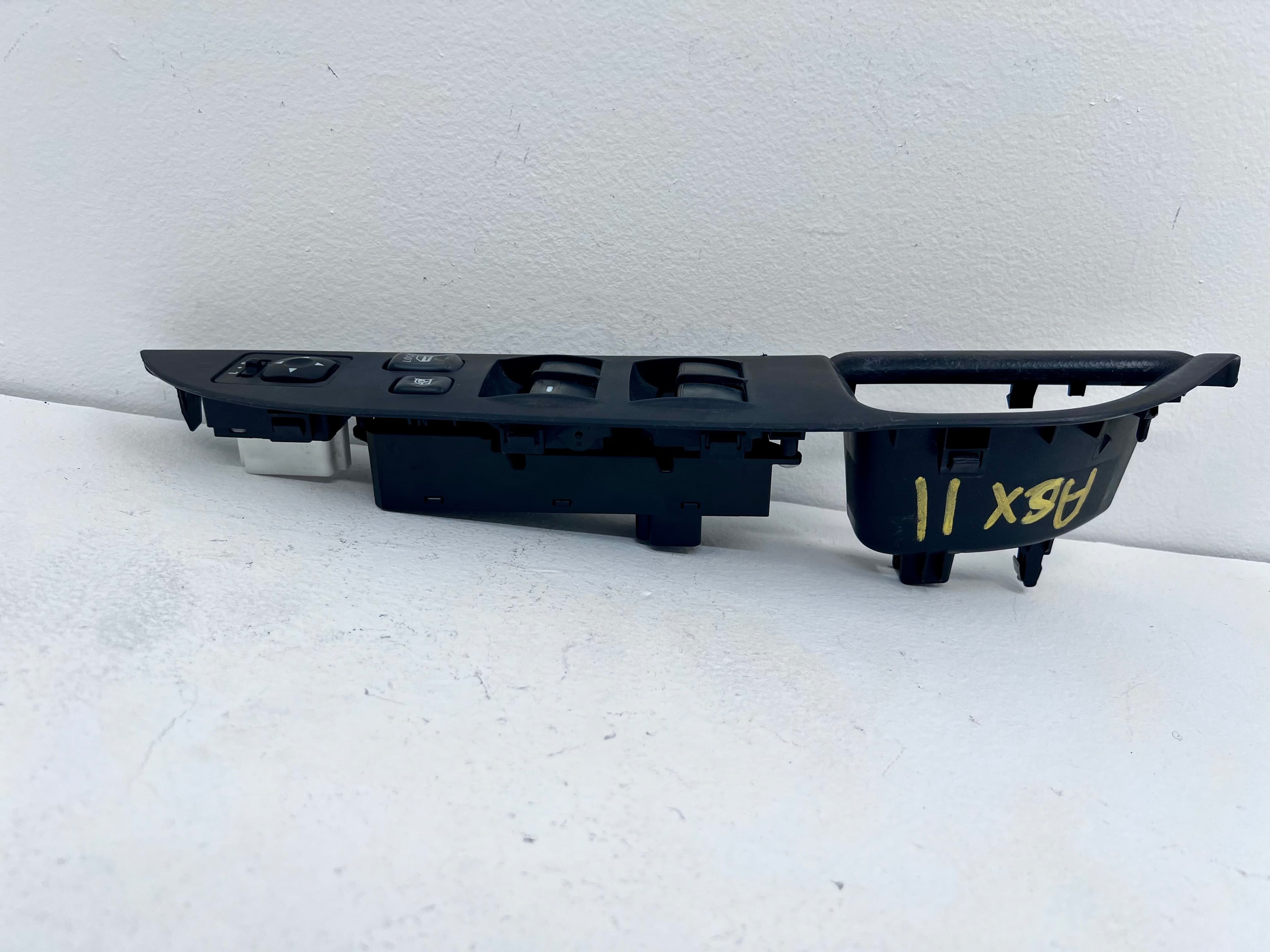 Mitsubishi Asx 2013 - 2015 Control de puerta Delantera Izquierdo Usado ...