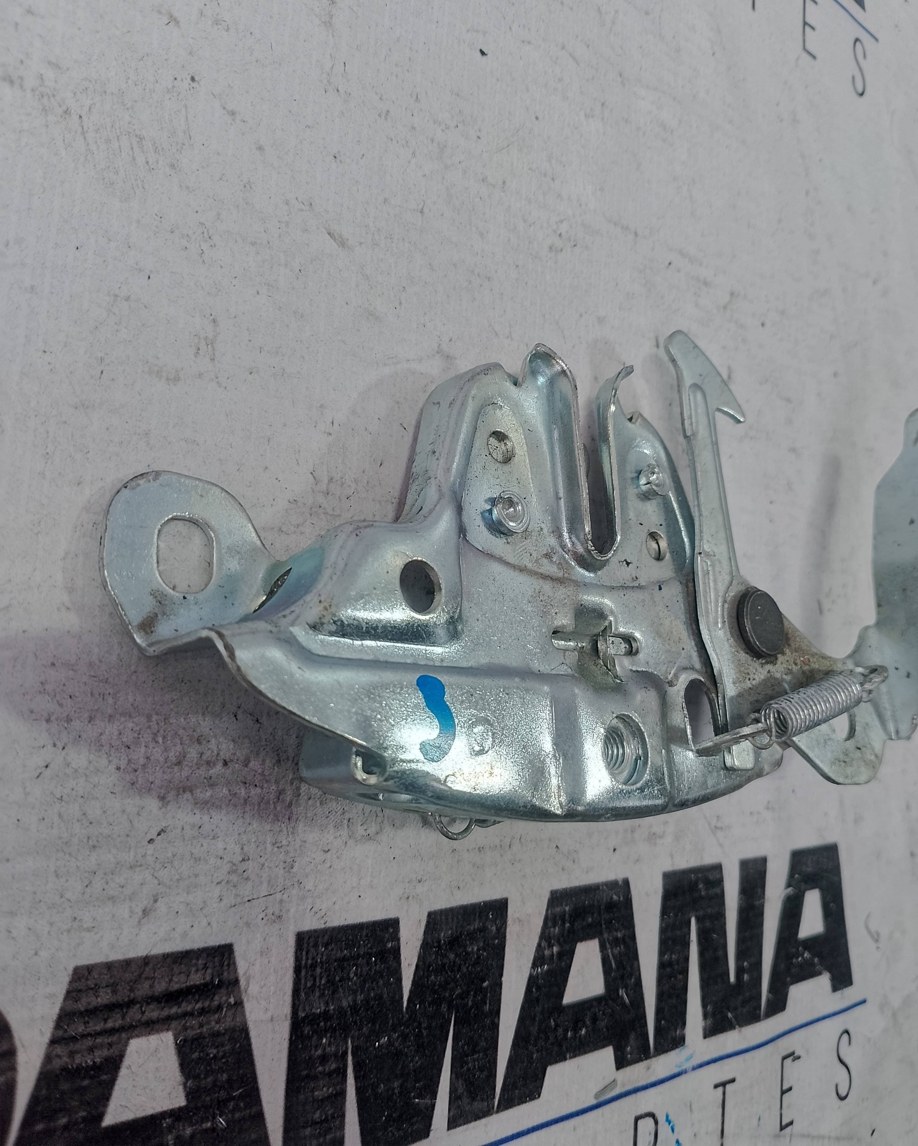 Nissan Altima 2002 - 2006 Chapa Delantera Usado Original