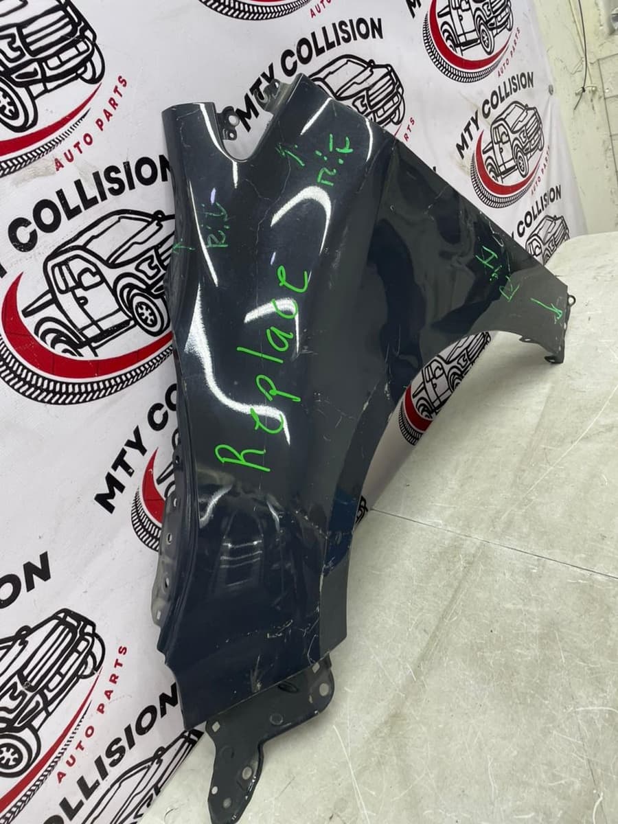 Salpicadera Izquierda Toyota Corolla 2021 2022 2023 2024