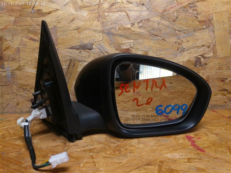 Nissan Sentra 2013 - 2020 Espejo Delantera Derecho Usado Original