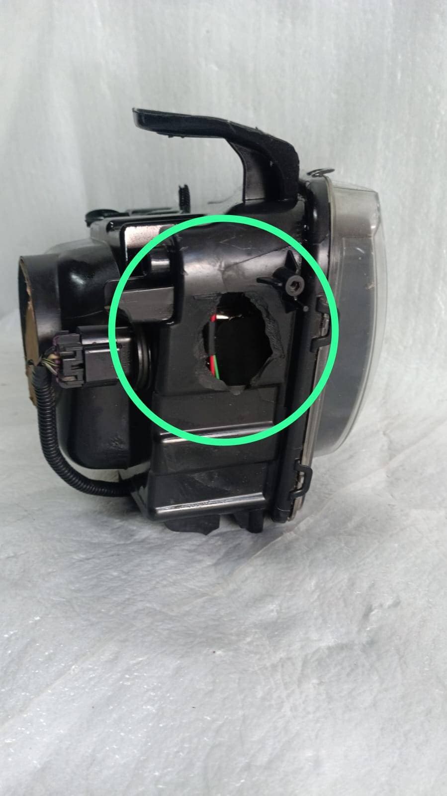 Chevrolet Camaro 2010 - 2014 Faro Derecho Usado Original