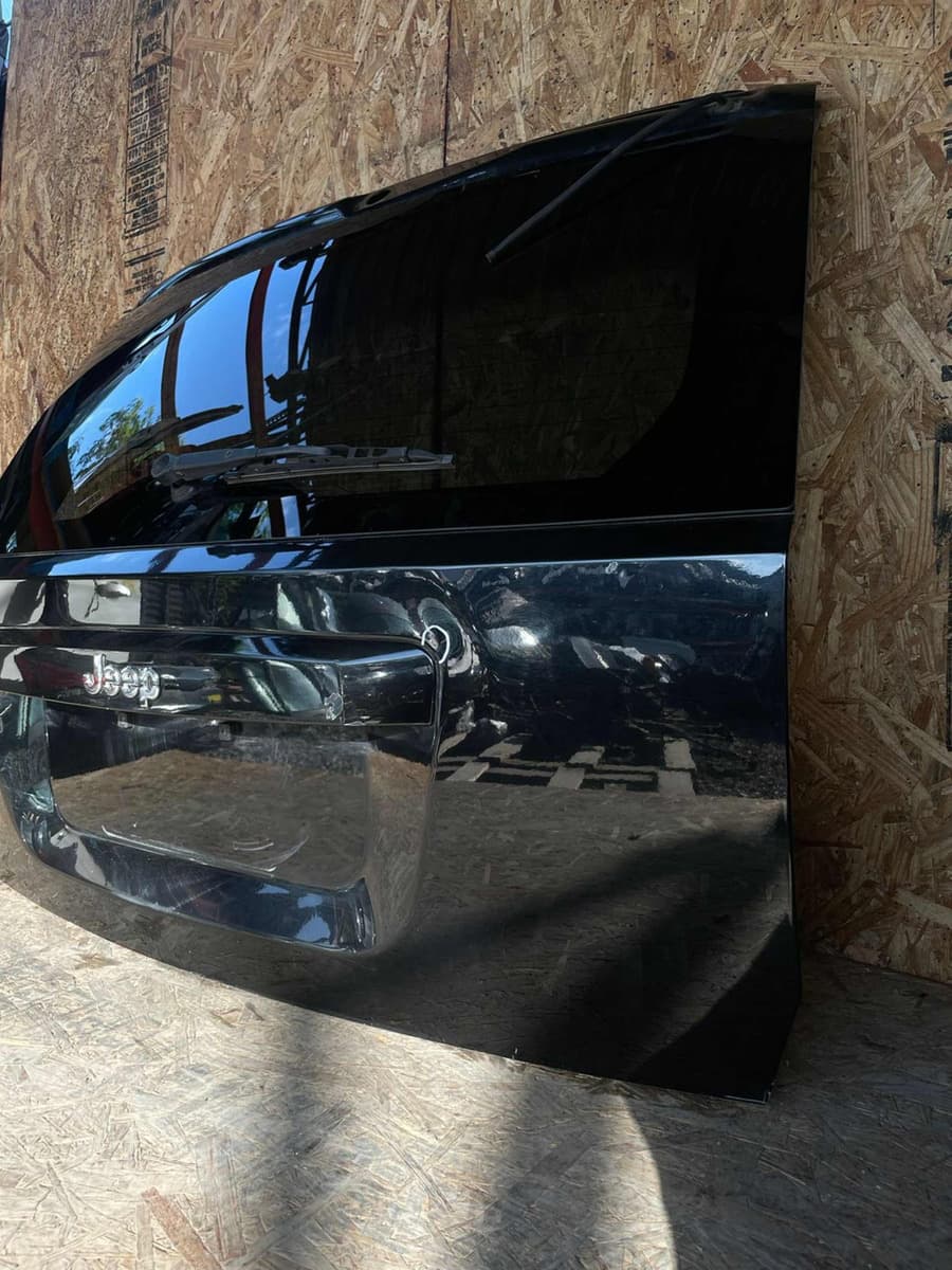 Cajuela Jeep Compass 2007-2017 galería