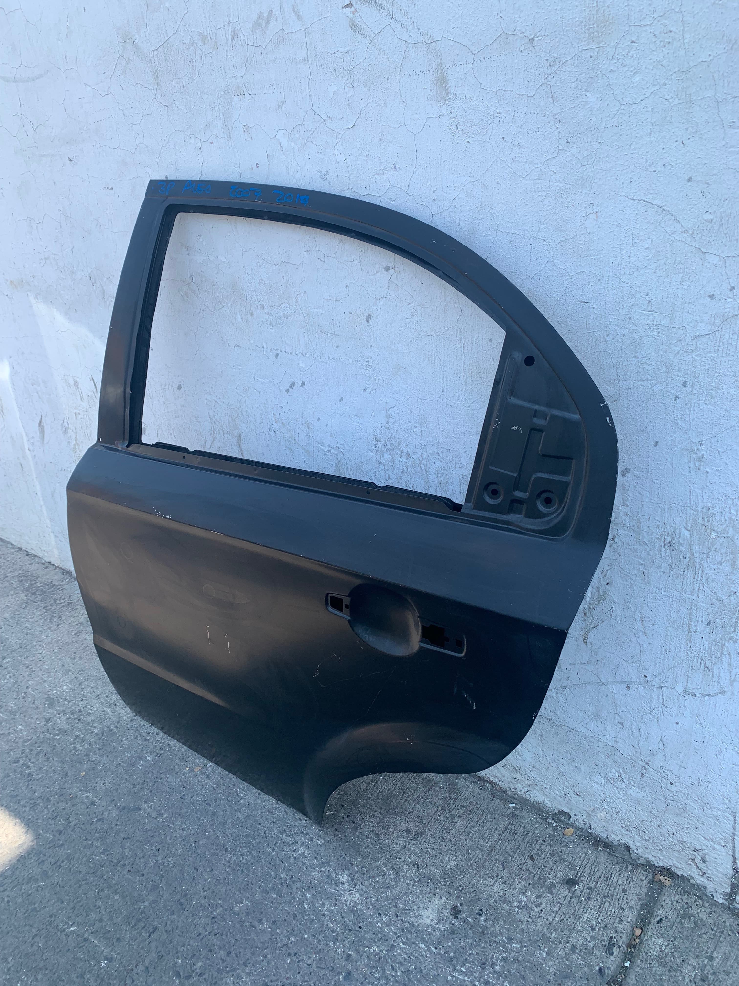 313255 Chevrolet Aveo 2007 - 2017 Puerta Trasera Izquierdo Usado Generico