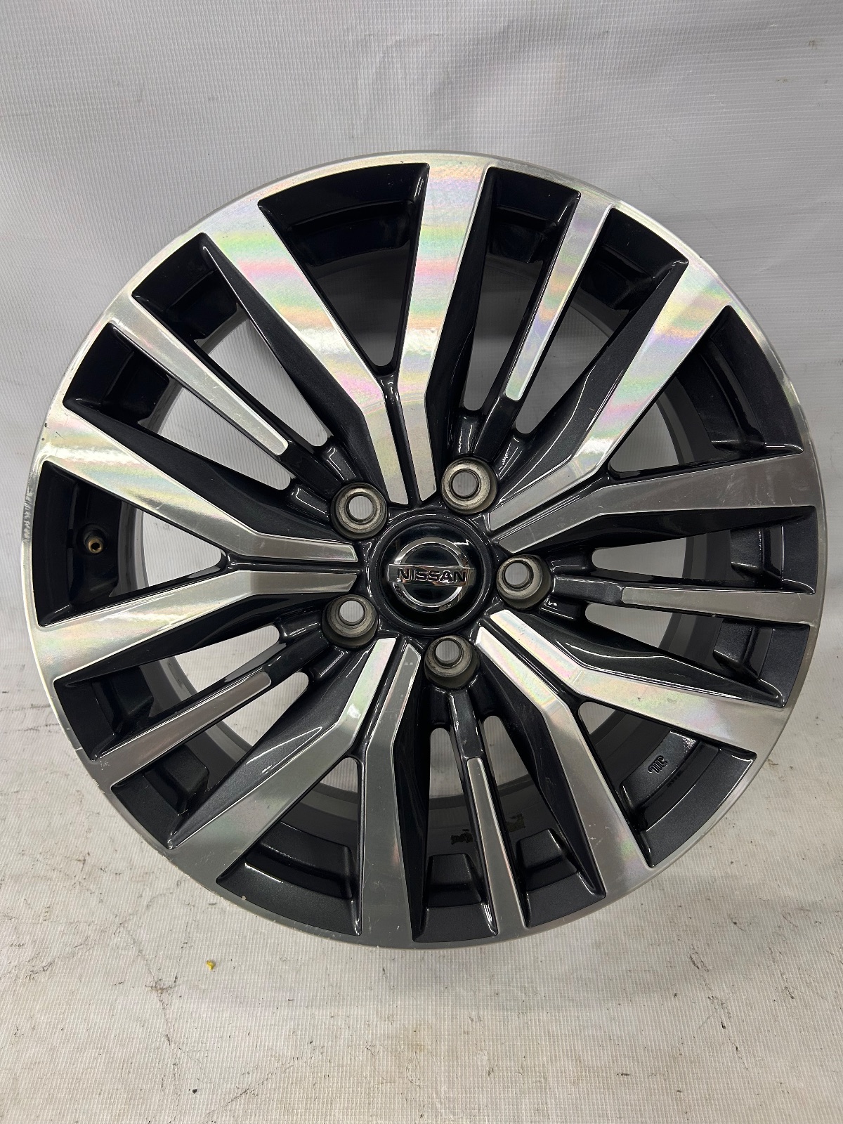 Nissan Kicks 2021 - 2024 Rin Usado Original