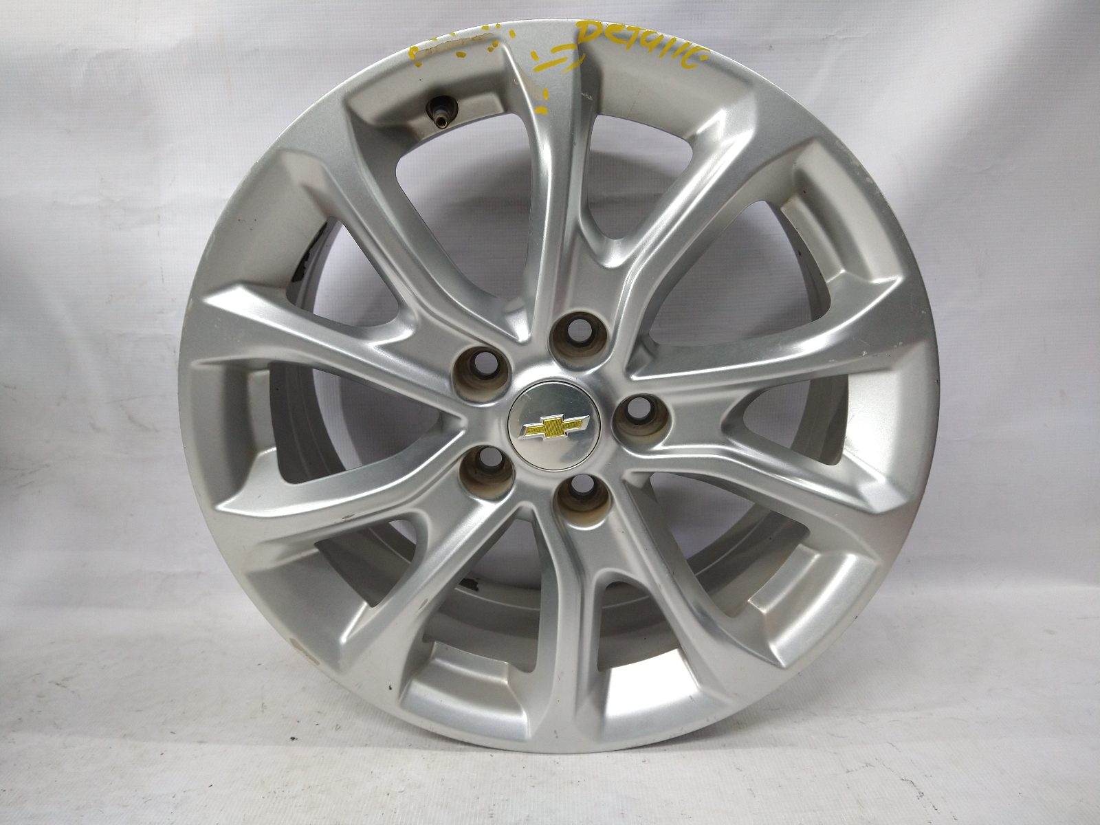 Chevrolet Equinox 2018 - 2020 Rin Delantero Derecho Usado Original