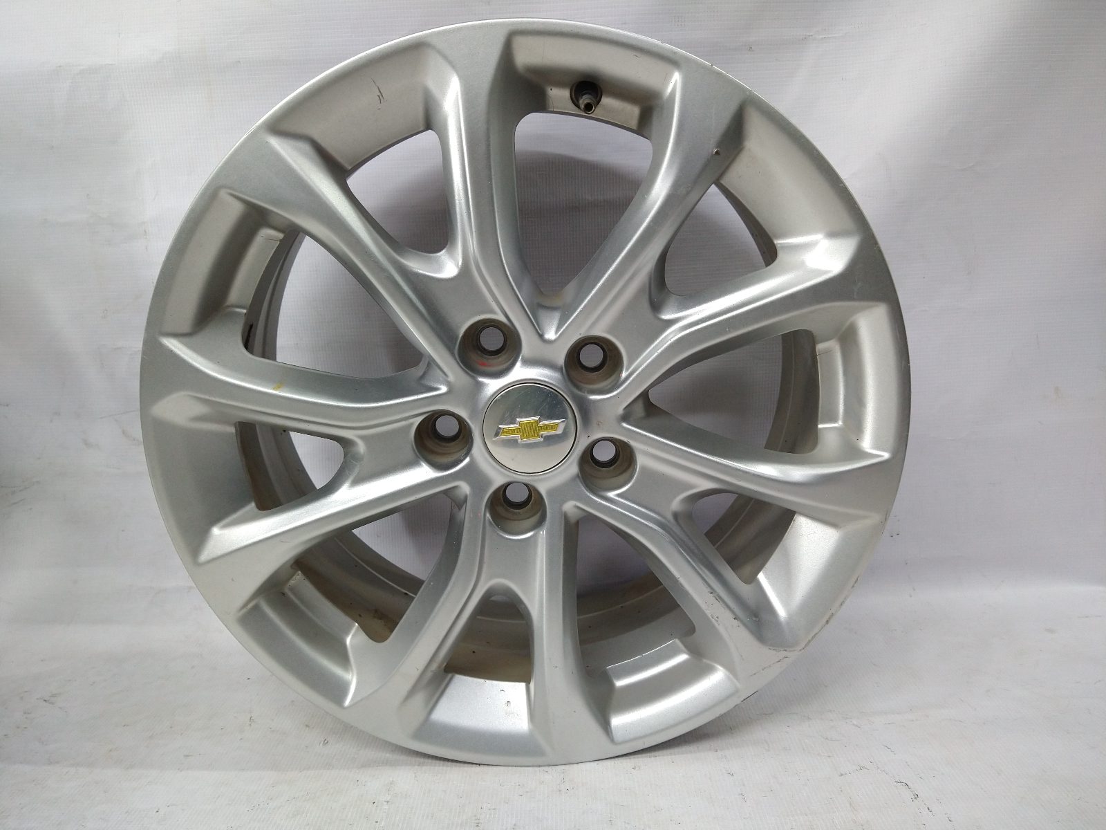 Chevrolet Equinox 2018 - 2020 Rin Delantero Derecho Usado Original