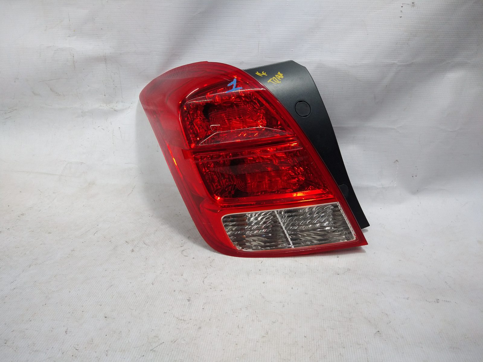 Chevrolet Trax 2013 - 2022 Calavera Trasera Izquierdo Usado Original, foto 1