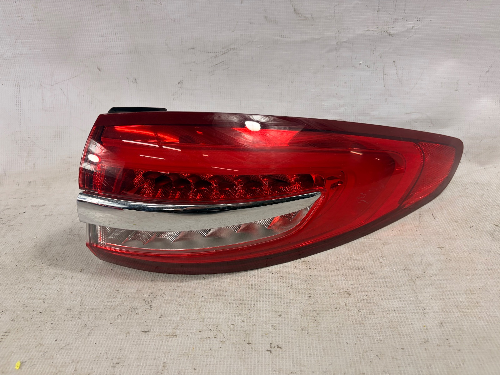 Ford Fusion 2017 - 2020 Calavera Trasera Derecho Usado Original, foto 1