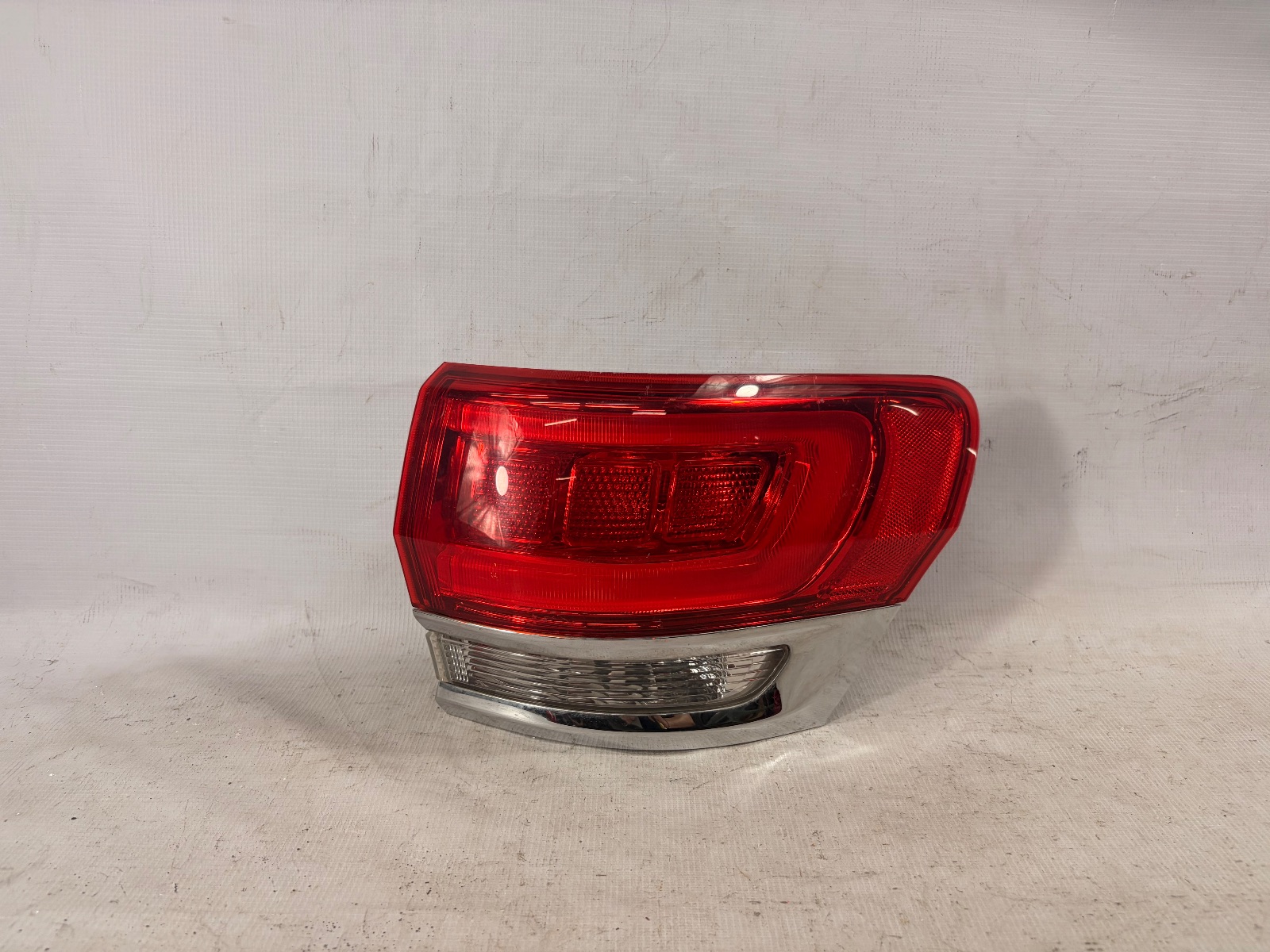 Jeep Grand cherokee 2014 - 2021 Calavera Trasera Derecho Usado Original, foto 1